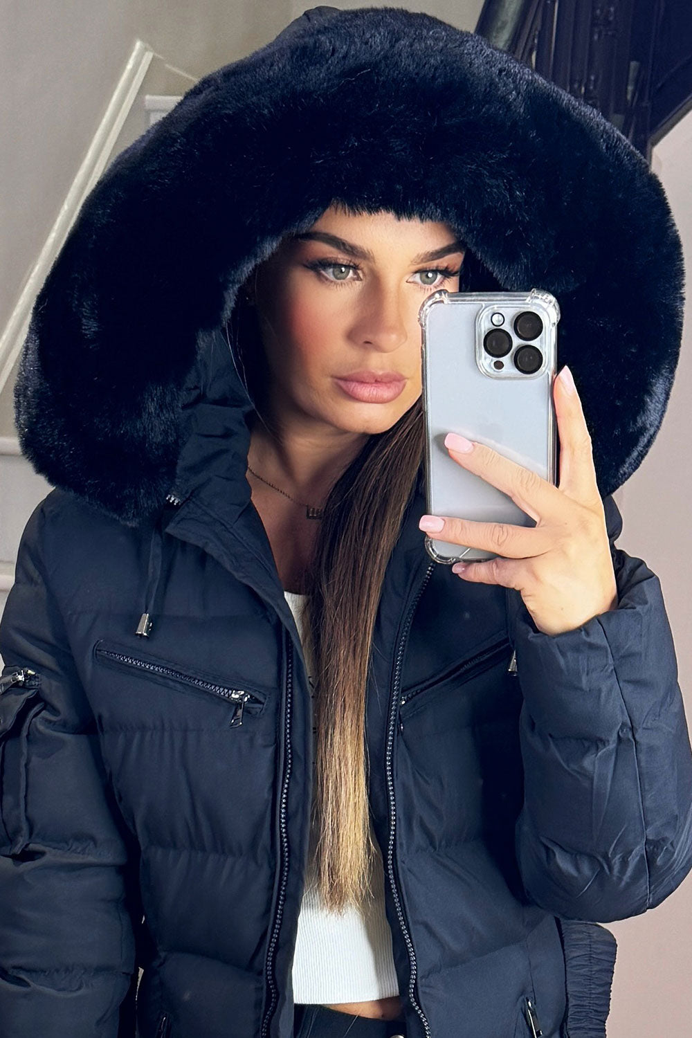 files/puffer-padded-black-faux-fur-hood-ladies-winter-coat-with-belt-styledup-fashion_a2024ec4-36ca-4902-a0e7-6fa16caf43a4.jpg